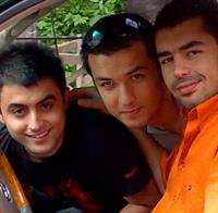 happy 3 friends !!!